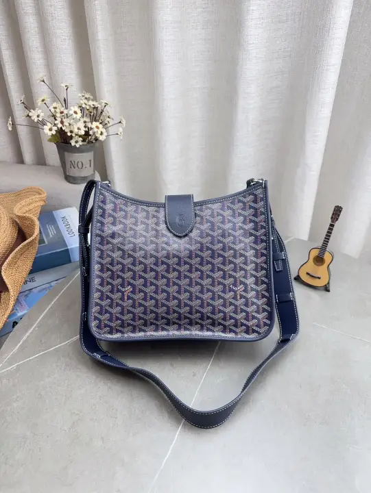 Goyard Size: 28 x 21cm--11